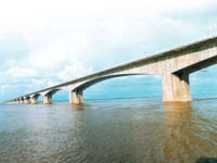River bridge of six kilometres across the Ganges at Patna